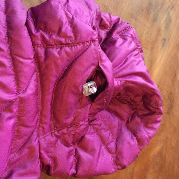 LL Bean Puffy Jacket - Picture 7 of 16